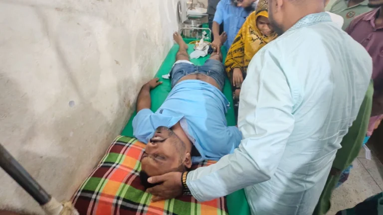 20260725-কুয়াকাটায়-ছাত্রদল-যুবদল-নেতাদের-বিরুদ্ধে-সাংবাদিককে-হাতুড়িপেটার-অভিযোগ