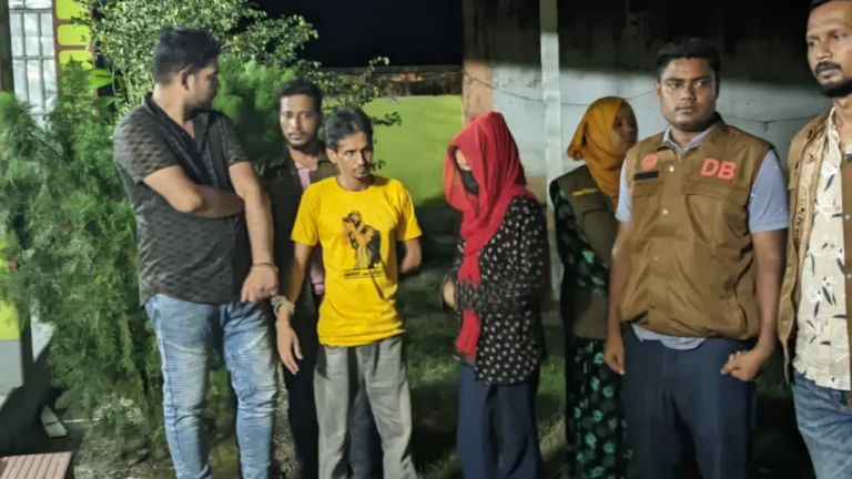 20260820-পার্কে-ইয়াবা-যৌন-উপকরণ-শক-মেশিন,-বিএনপি-নেতার-ছেলেসহ-গ্রেপ্তার-৩