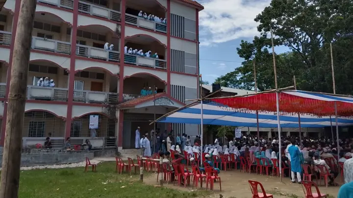 20260913-মহাসচিবের-উপস্থিতিতে-স্কুল-মাদরাসা-বন্ধ-রেখে-ফেনীতে-বিএনপির-সভা