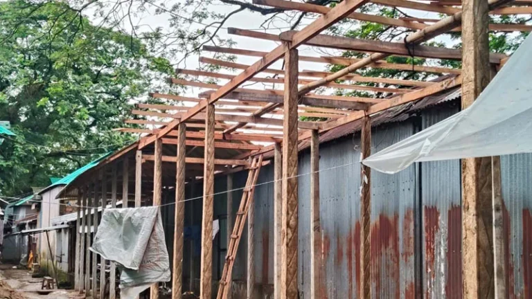 20260923-বাধা-অমান্য-করে-ঘর-নির্মাণ-ওয়ার্ড-বিএনপি-নেতার