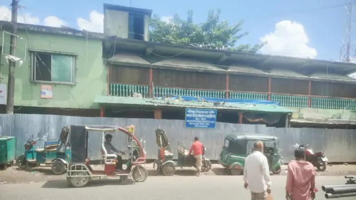 20260927-বাঁশখালীতে-রাতের-আঁধারে-বিএনপি-নেতা-পরিচয়ে-মার্কেট-দখলের-অভিযোগ